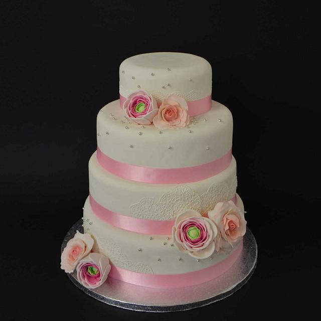 Romantic wedding cake - Decorated Cake by Une Fille en - CakesDecor