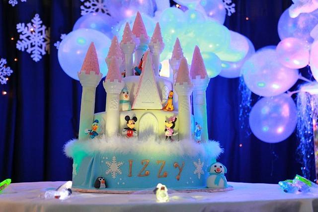 Winter Wonderland Castle Cake