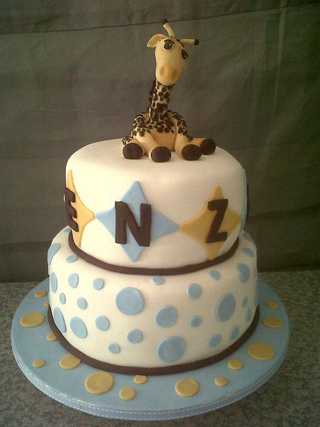 Giraffe theme cake - Decorated Cake by Willene Clair - CakesDecor