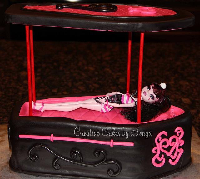 Monster High Coffin Cake
