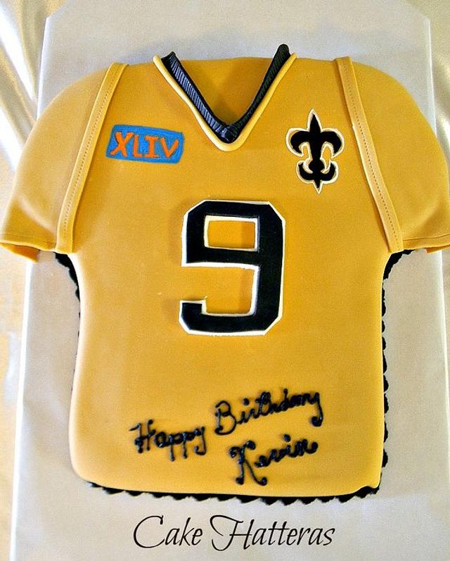 New Orleans Saints jersey cake