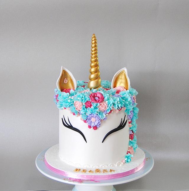 Unicorn cake - Decorated Cake by Delice - CakesDecor