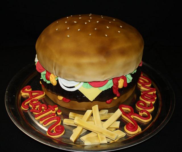 hamburger - Decorated Cake by Ciccio - CakesDecor