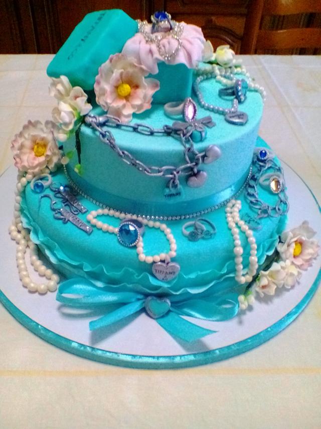 Tiffany - Decorated Cake by Monica Pagano - CakesDecor