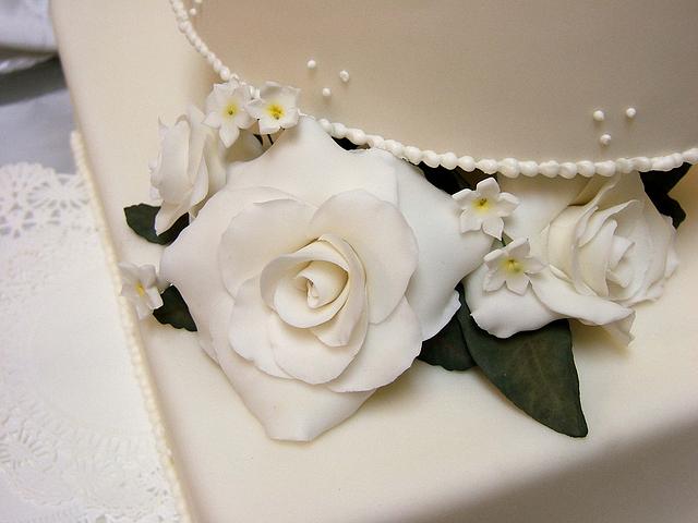 White Rose Wedding Cake Cake By Danielle Cakesdecor 