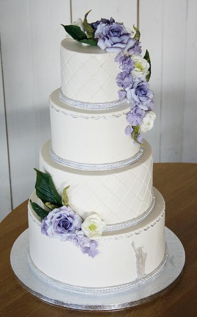 Wedding cake - Cake by Sannas tårtor - CakesDecor