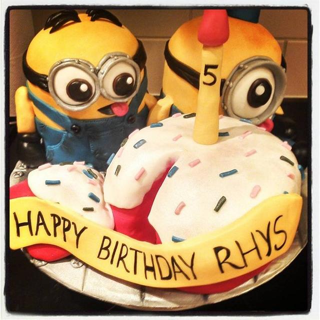 Despicable Me Cake - Decorated Cake by Martha - CakesDecor