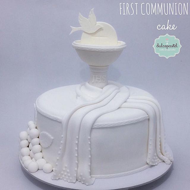 Torta Primera Comunión Decorated Cake by CakesDecor