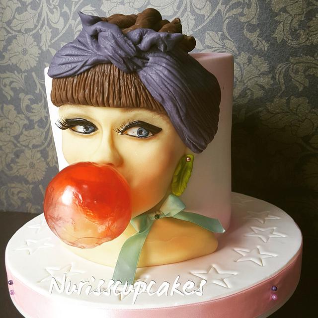 PIN UP GIRL CAKE - Decorated Cake by Nurisscupcakes - CakesDecor