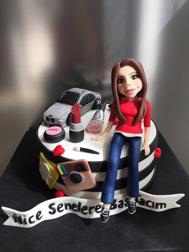 A Woman And Her World Decorated Cake By Pinar Aran Cakesdecor 