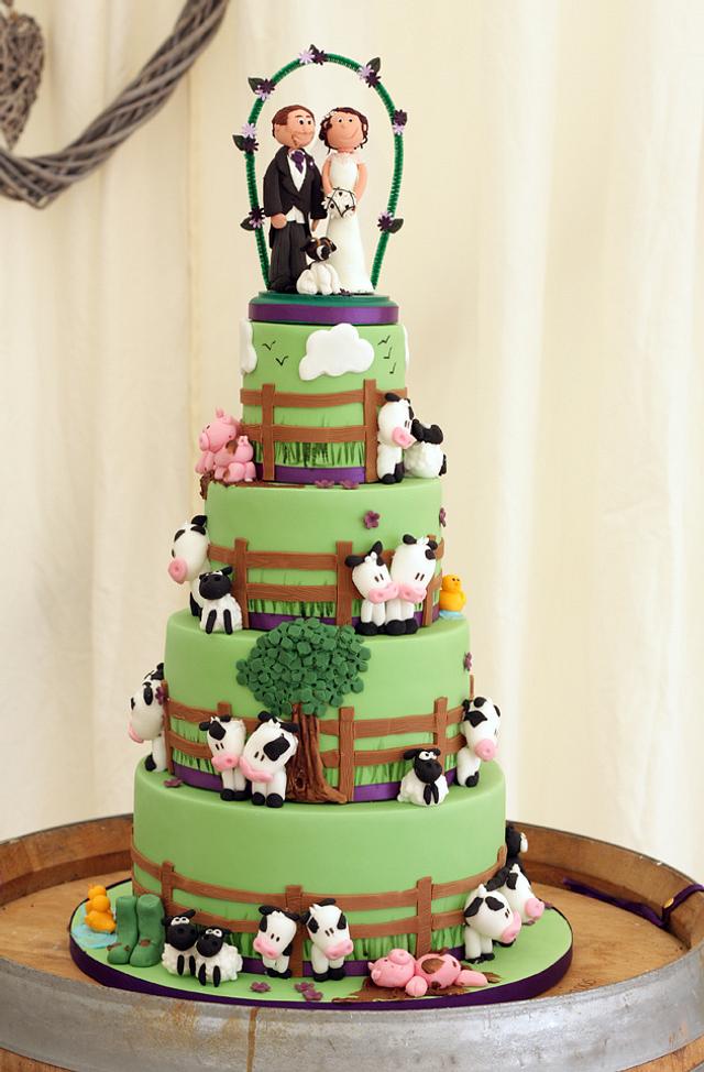 Farmyard wedding cake