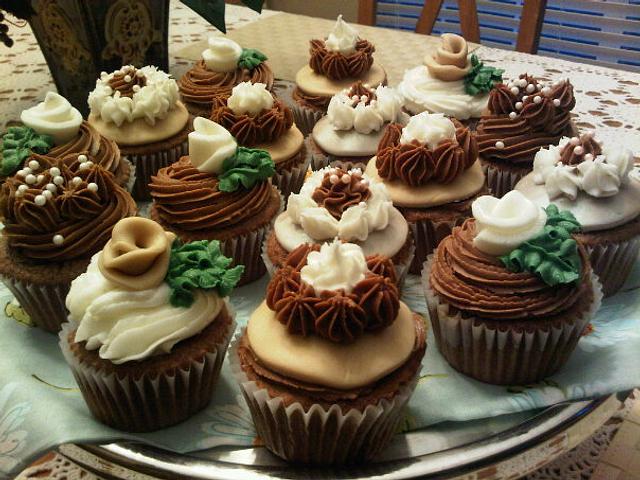 Mocha Gourmet Cupcakes Decorated Cake By Tammy Cakesdecor