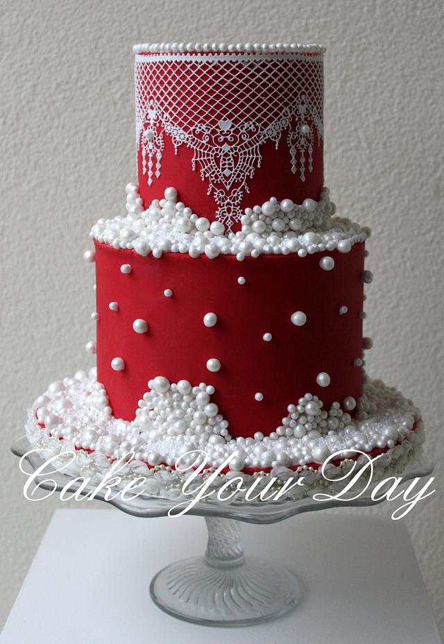 Elegant Winter Wedding cake