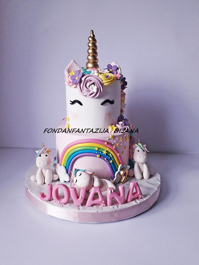 Little unicorns - Decorated Cake by Fondantfantasy - CakesDecor