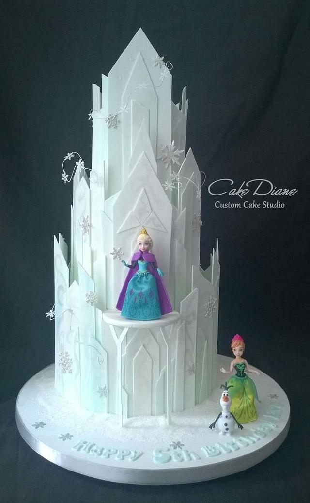 Frozen - Decorated Cake by Diane - CakesDecor