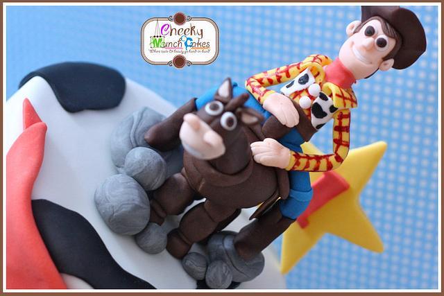 woody and bullseye cake