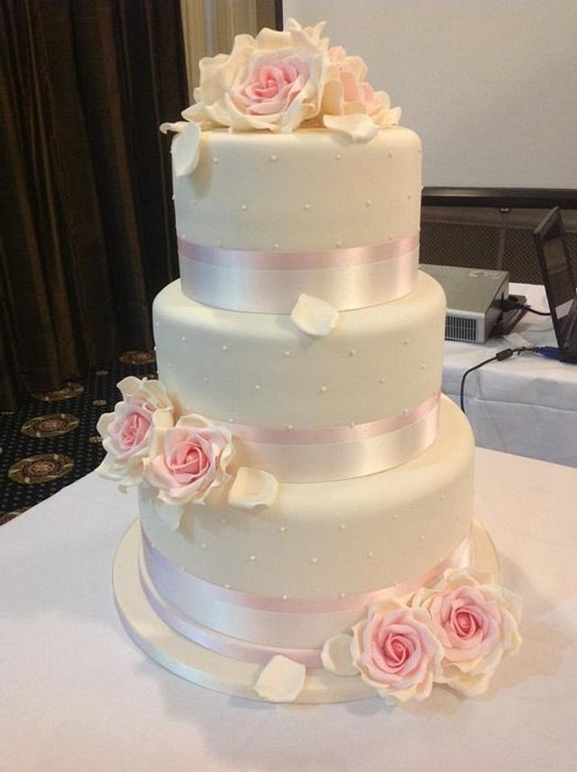 My Peggy Porschen wedding cake - Cake by Delights by - CakesDecor