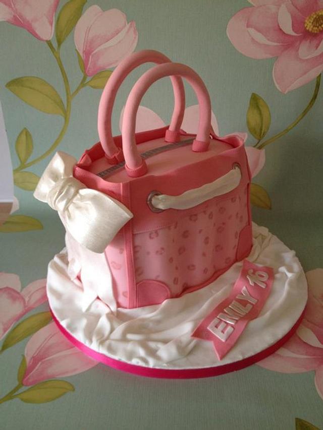 Handbag Cake - Cake by Claire's Cakes and Bakes - CakesDecor