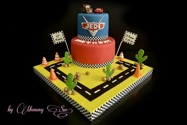 Cars Themed Cake - Cake by Mommy Sue - CakesDecor