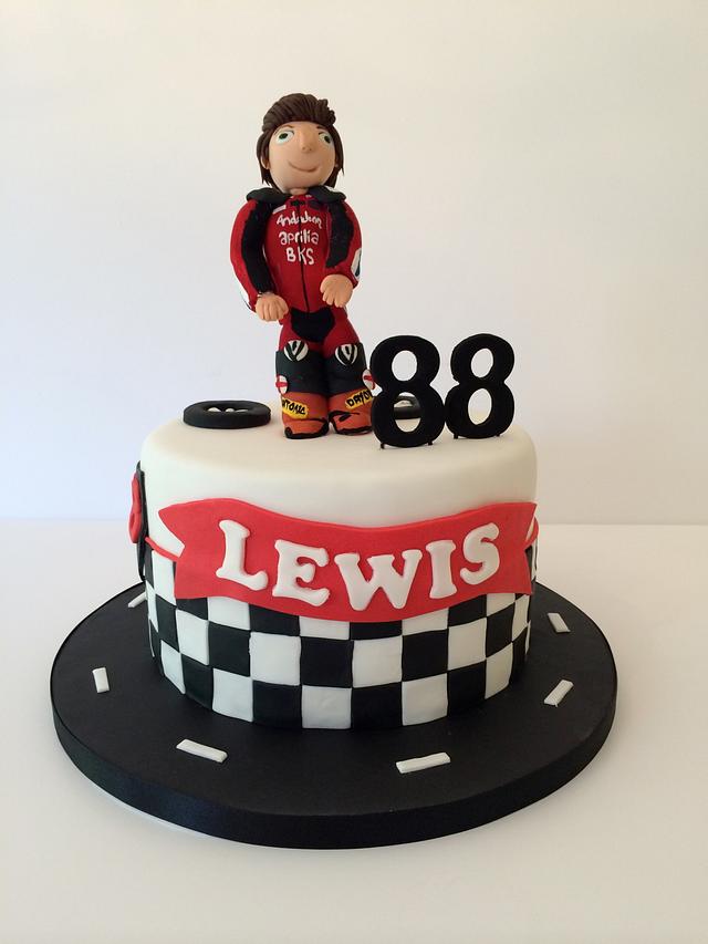 Motorbike themed cake Cake by pandorascupcakes CakesDecor