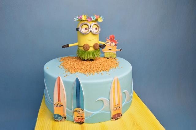 Beach minion - Decorated Cake by JarkaSipkova - CakesDecor