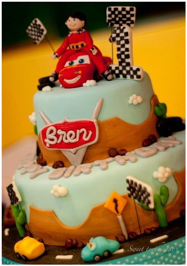 Cars Cake - Decorated Cake By Sweet Tooth - Cakesdecor