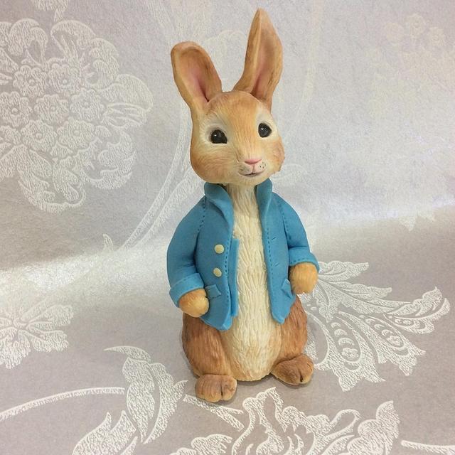 Peter Rabbit Cake Topper - Cake by Linze Clark - CakesDecor