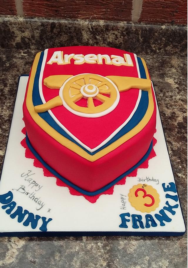 45 Awesome Football Birthday Cake Ideas : Red Arsenal Football Club