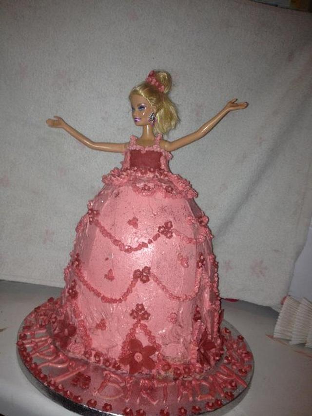 Doll Cakes Decorated Cake By Sumbi Cakesdecor 