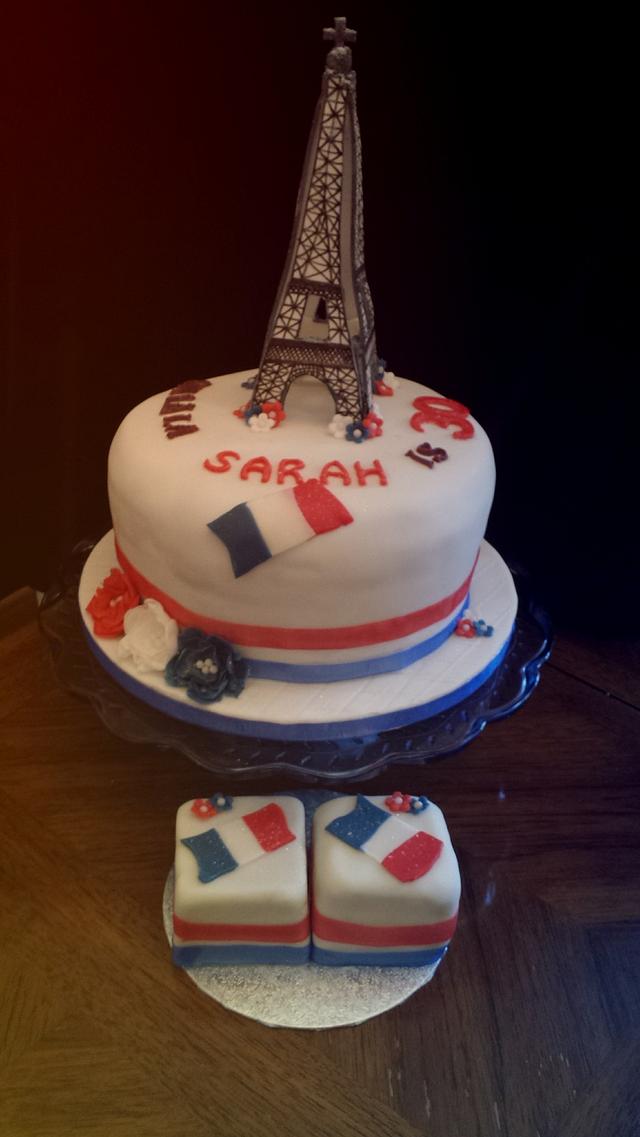 Eiffel Tower Cake - Decorated Cake by Patricia Grana Mata - CakesDecor