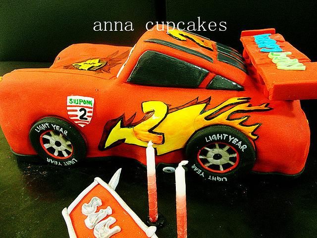 cars 2 mcqueen - Cake by annacupcakes - CakesDecor