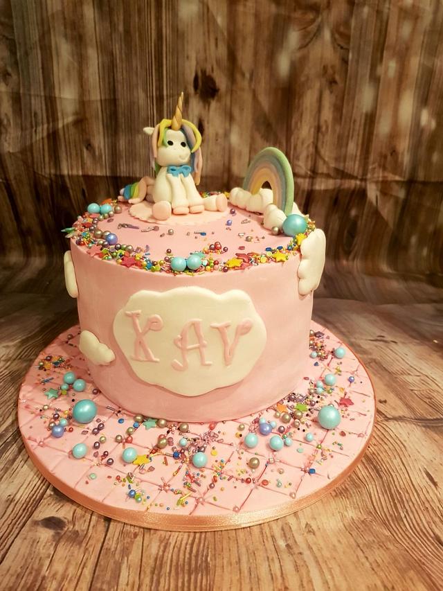 Unicorn rainbow cake - Decorated Cake by The German - CakesDecor