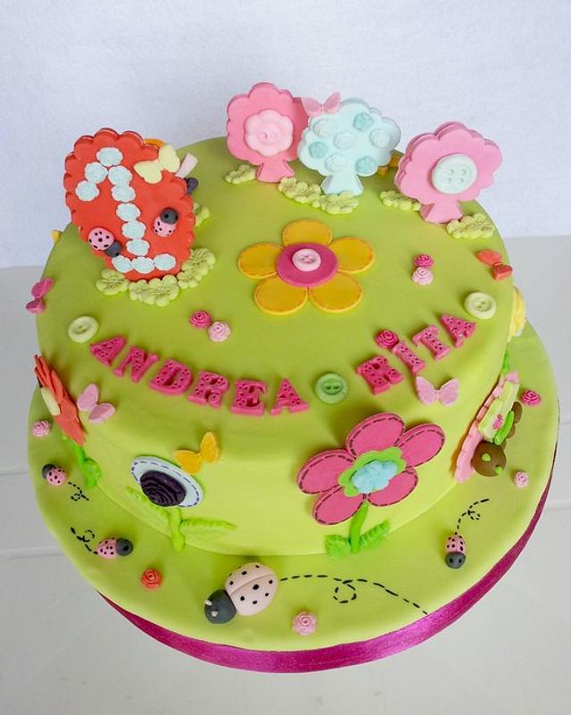 Flowers Buttons And More Cake By Miettes Cakesdecor 2381