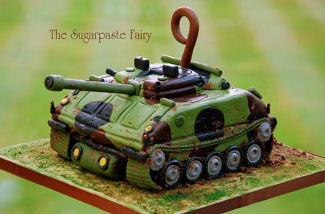 Tank - Decorated Cake by The Sugarpaste Fairy - CakesDecor