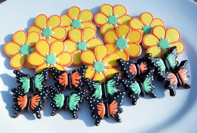 Flower and Butterfly Cookies Decorated Cake by Alicia CakesDecor