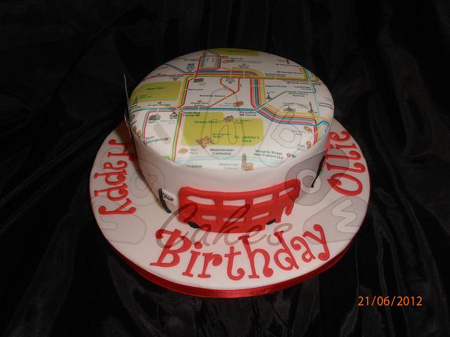London Bus Cake