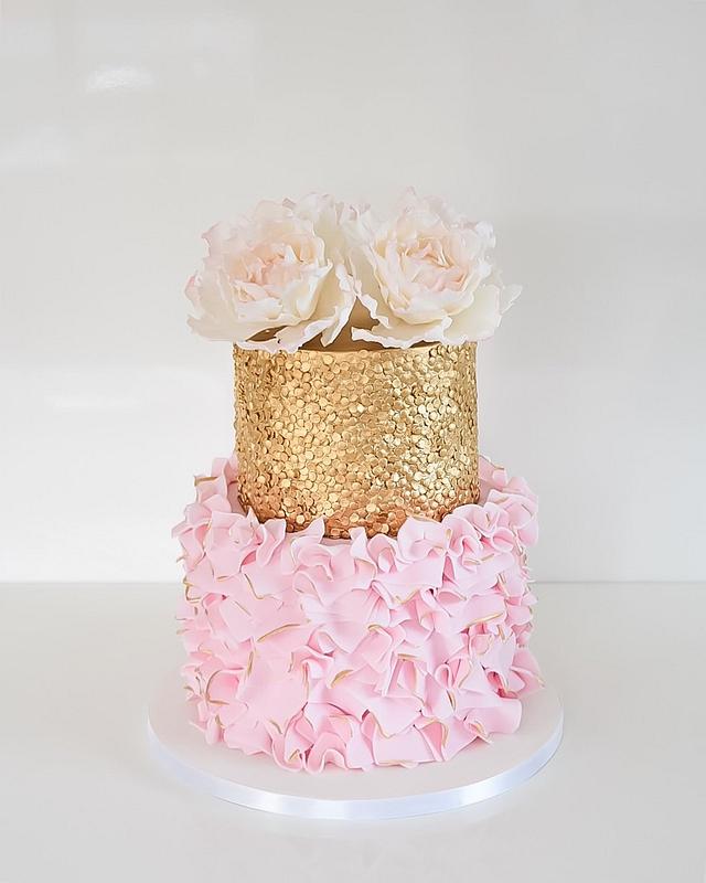 Ruffles and peonies - Decorated Cake by Cupcakes by k - CakesDecor