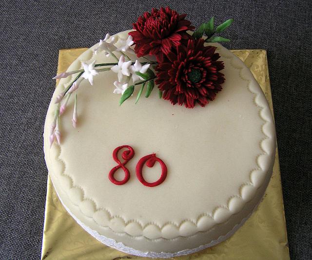 Gerbera and jasmine - Decorated Cake by Anka - CakesDecor