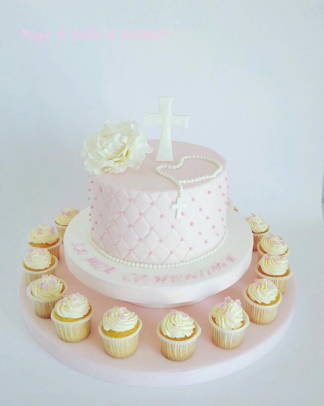 communion cake - Decorated Cake by Mariana Frascella - CakesDecor