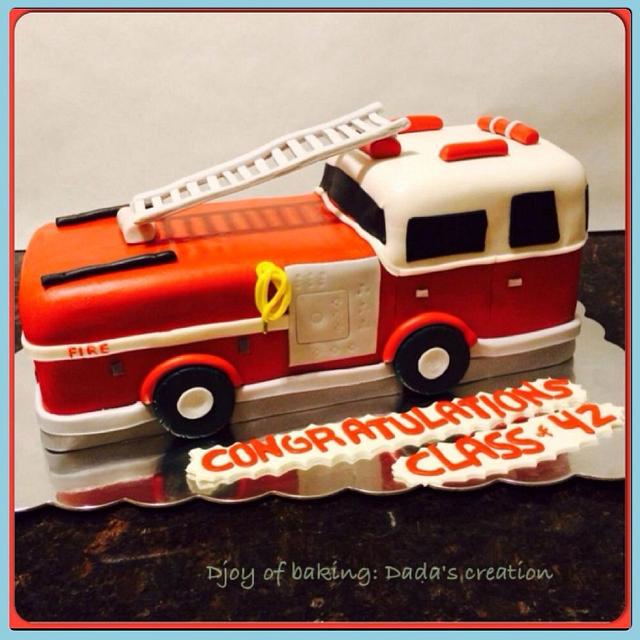 Firetruck cake - Decorated Cake by Dadascreation - CakesDecor