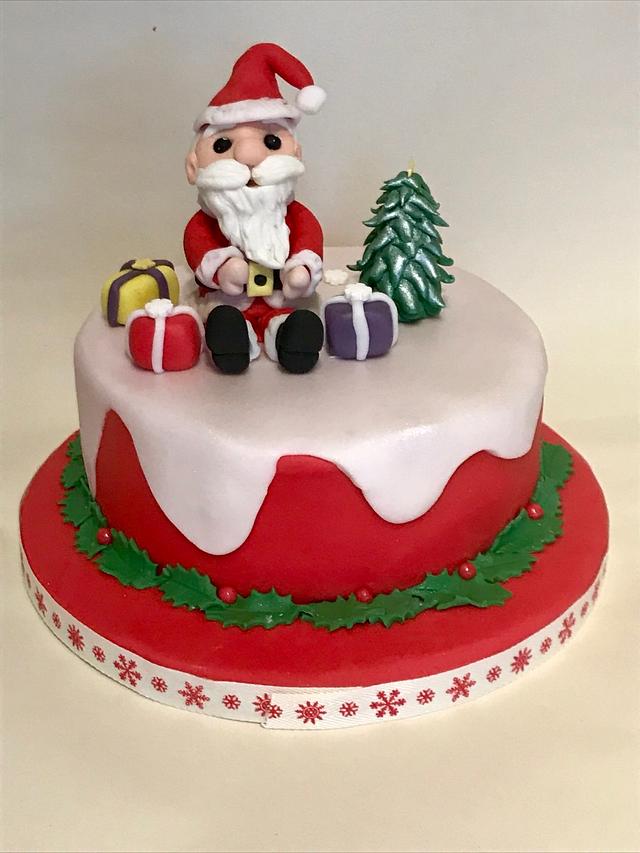 Santa :) - Decorated Cake by Ilona - CakesDecor