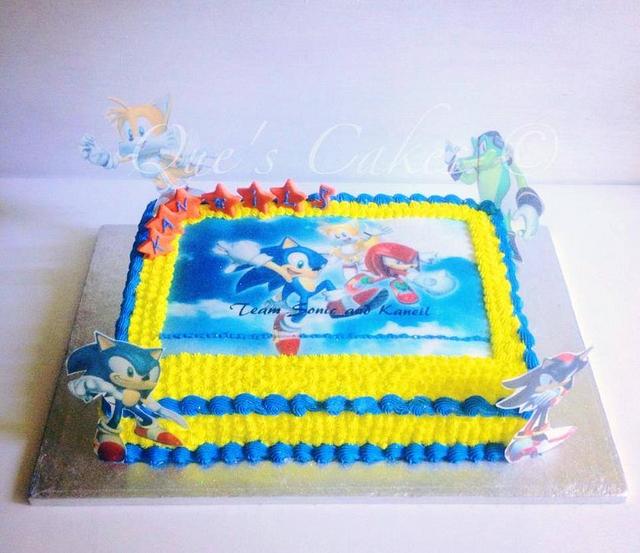 SONIC BUTTER CREAM - Decorated Cake by Que's Cakes - CakesDecor