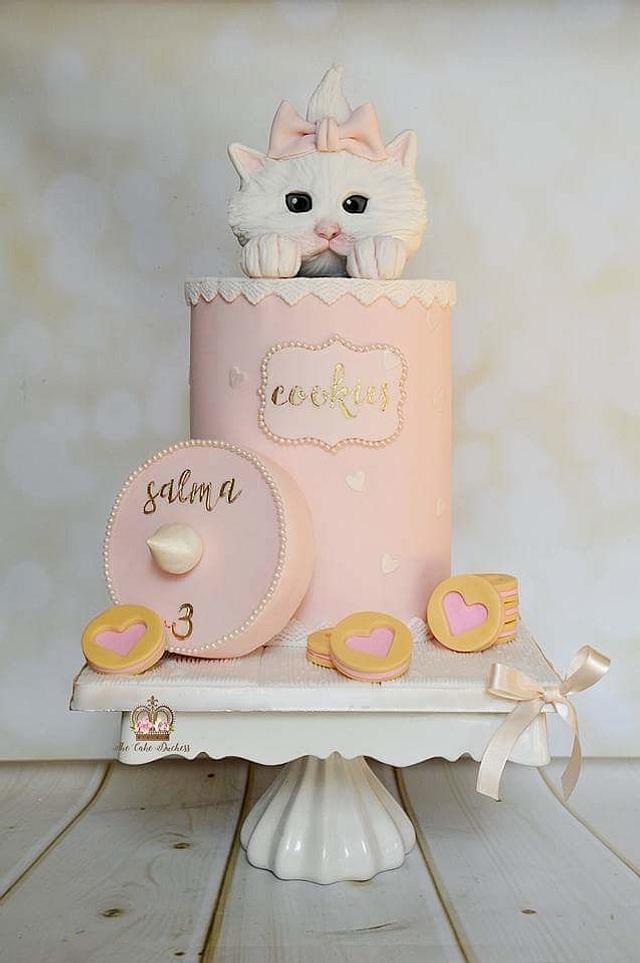 Kitty Cake - Decorated Cake by Sumaiya Omar - The Cake - CakesDecor