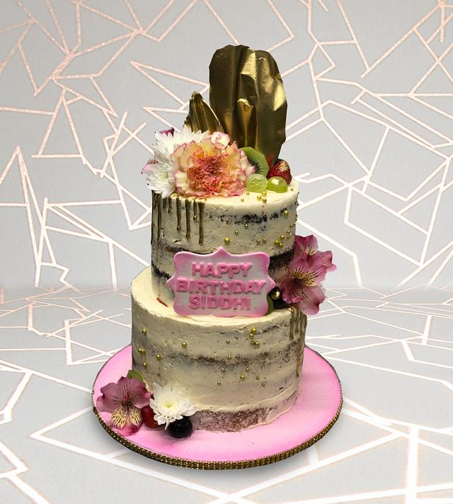 Gold drip cake | Cake, Metallic cake, 21st birthday cakes