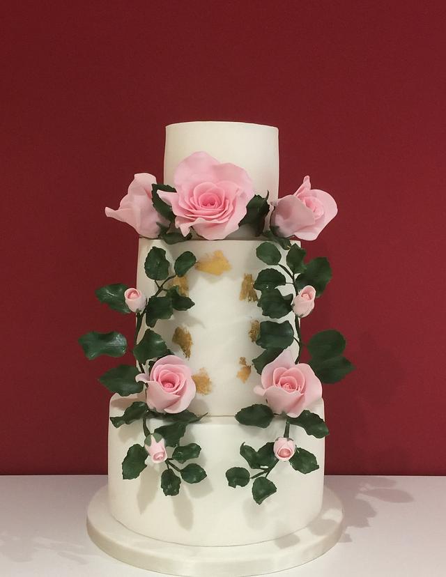 Wedding Cake - Decorated Cake by vida cakes - CakesDecor