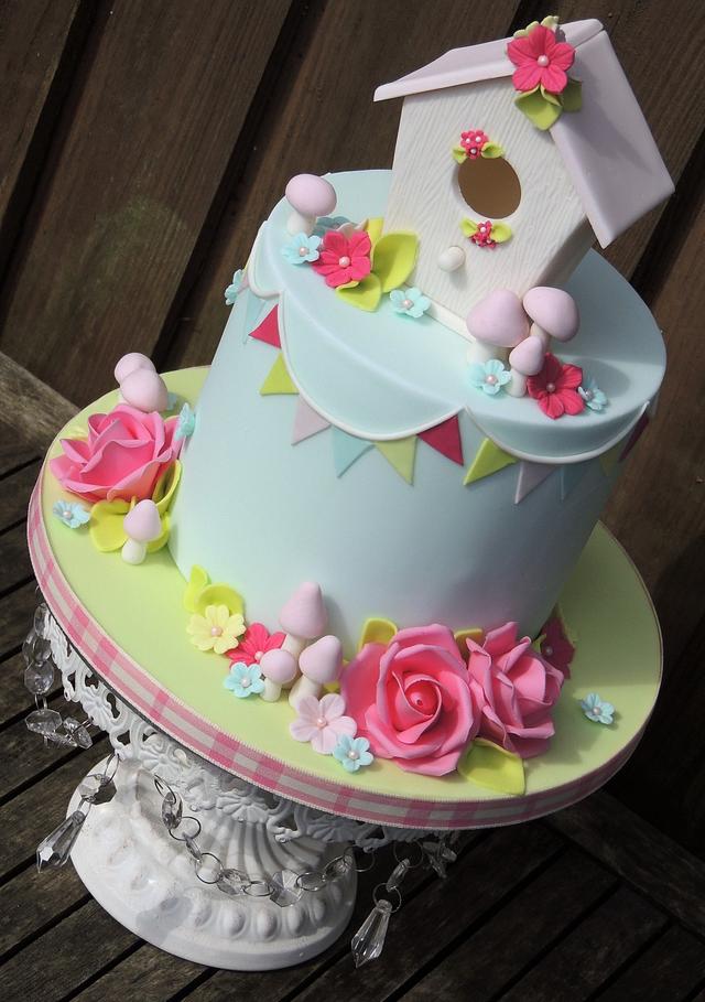 Birdhouse & Roses - Decorated Cake by Shereen - CakesDecor