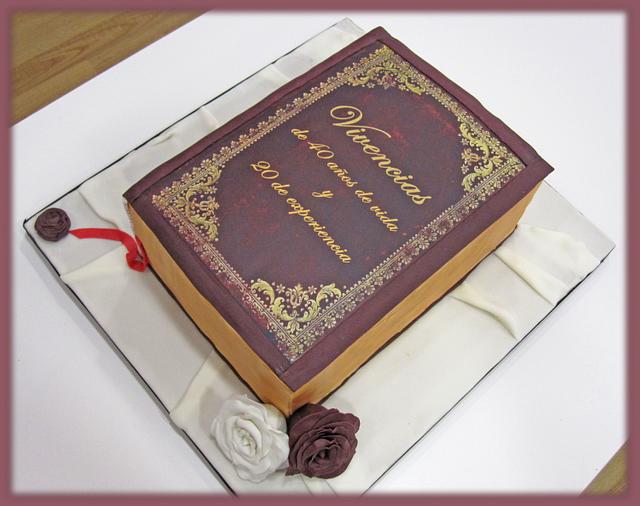 Book cake - Decorated Cake by Auxai Tartas - CakesDecor