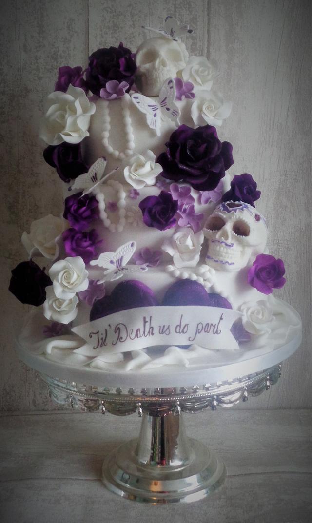 Skull wedding cake - Cake by Clare's Cakes - Leicester - CakesDecor