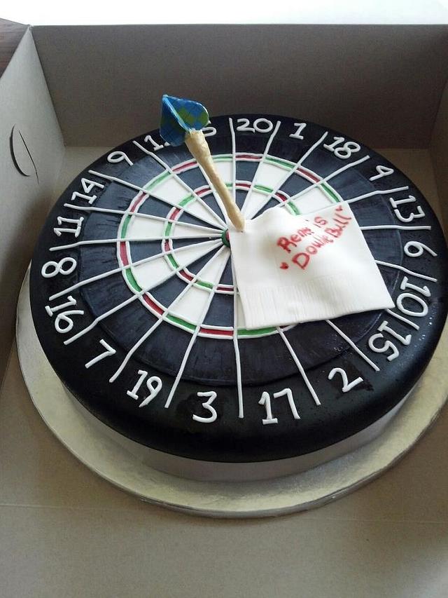 Dart Board - Decorated Cake by Michelle - CakesDecor