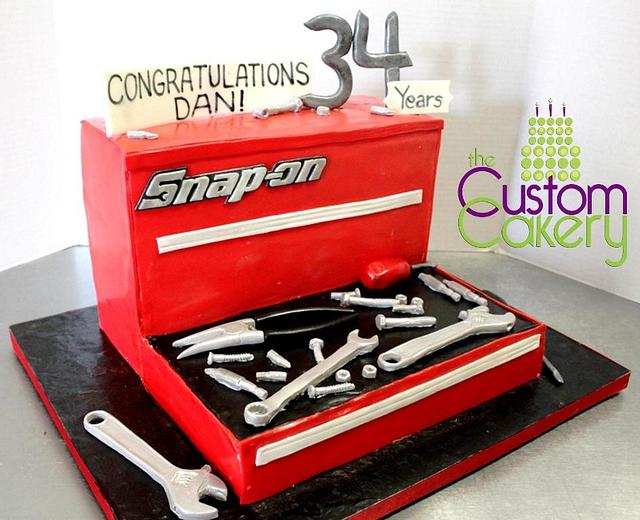 Snap-on Toolbox Retirement Cake